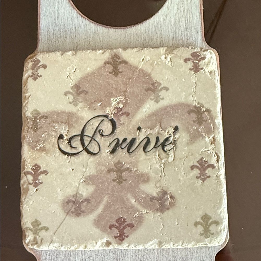 Prive’ Door Hanger Sign! - Picture 2 of 6